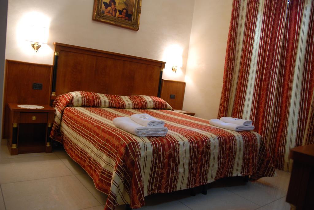 Hotel Hollywood Roma Dış mekan fotoğraf