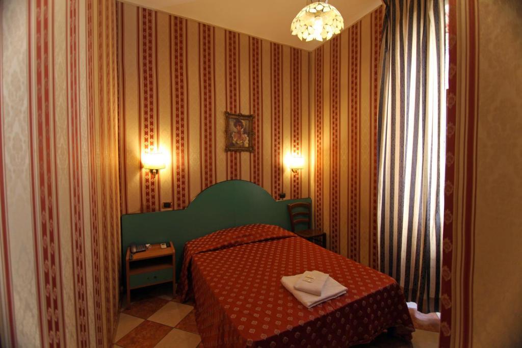 Hotel Hollywood Roma Oda fotoğraf