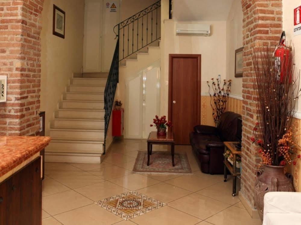 Hotel Hollywood Roma Dış mekan fotoğraf