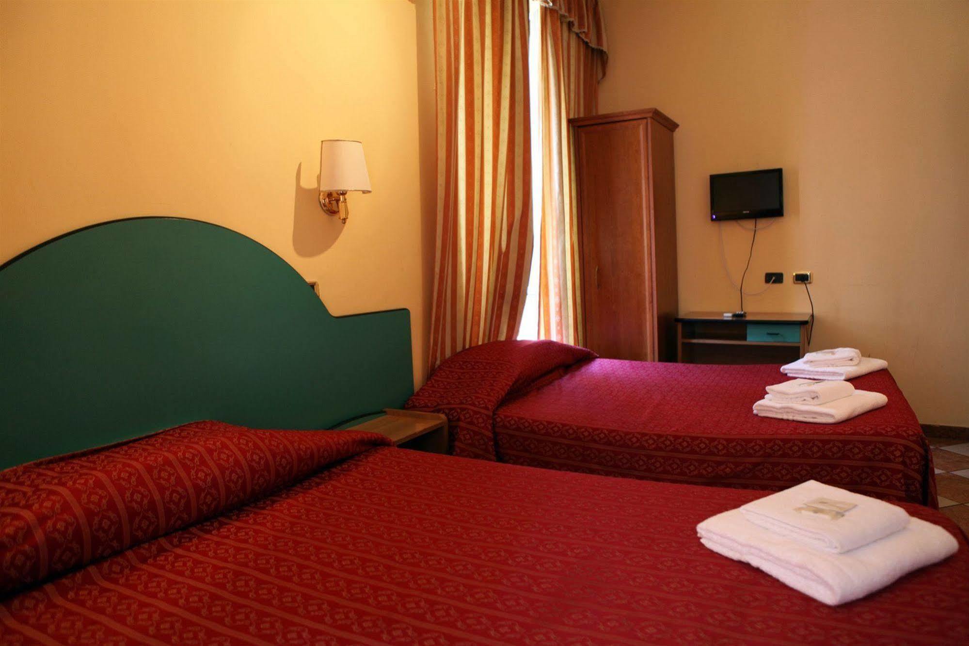 Hotel Hollywood Roma Dış mekan fotoğraf