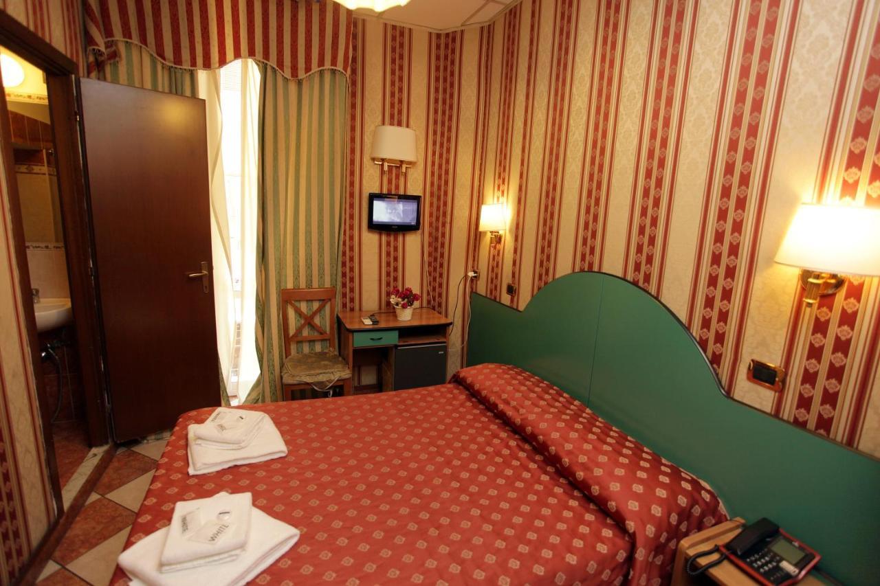 Hotel Hollywood Roma Dış mekan fotoğraf